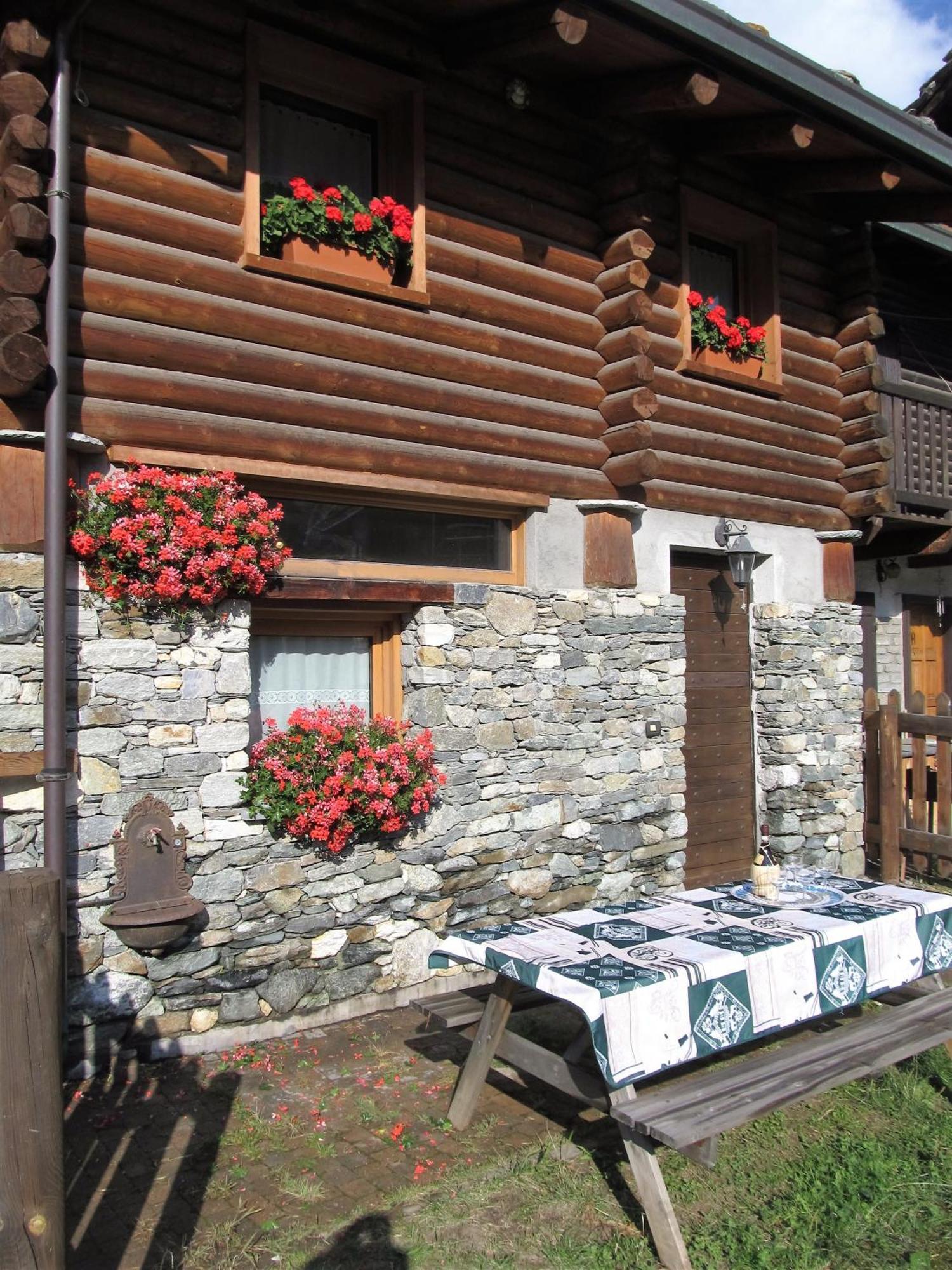 Hotel Miramonti Valtournenche Exterior foto