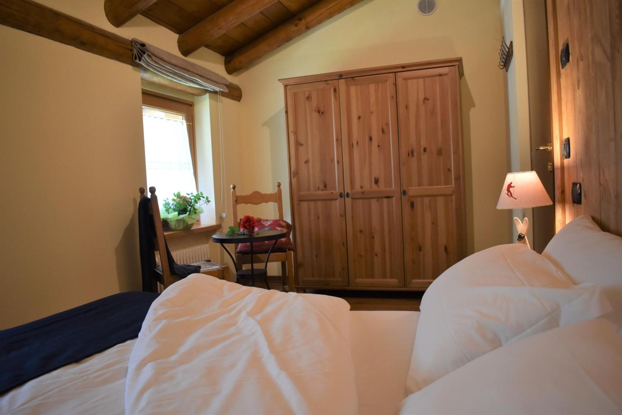 Hotel Miramonti Valtournenche Zimmer foto