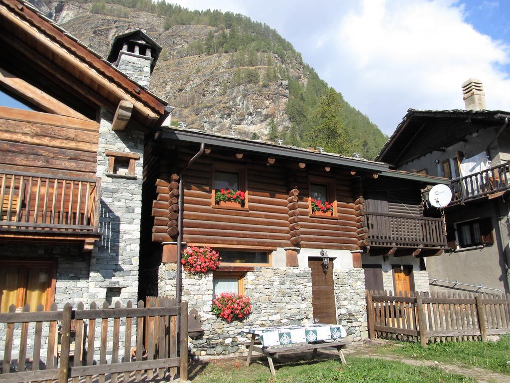 Hotel Miramonti Valtournenche Exterior foto