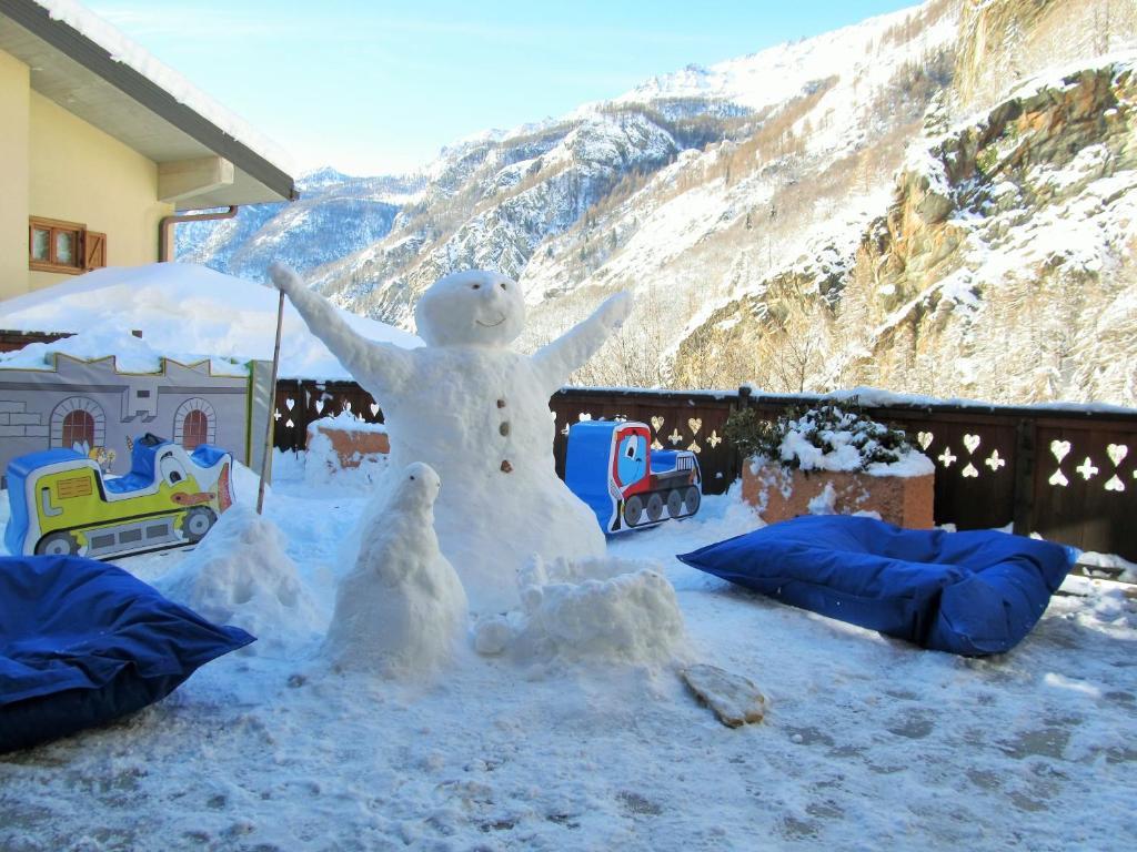 Hotel Miramonti Valtournenche Exterior foto