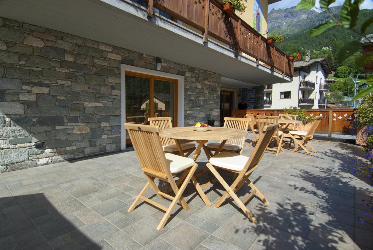 Hotel Miramonti Valtournenche Exterior foto